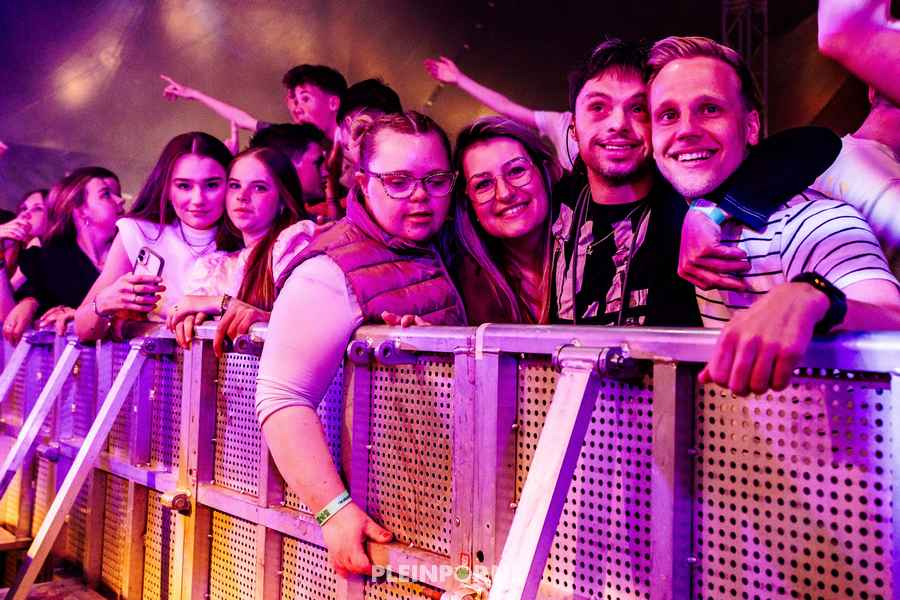 Publiek Bewerkt    (9)